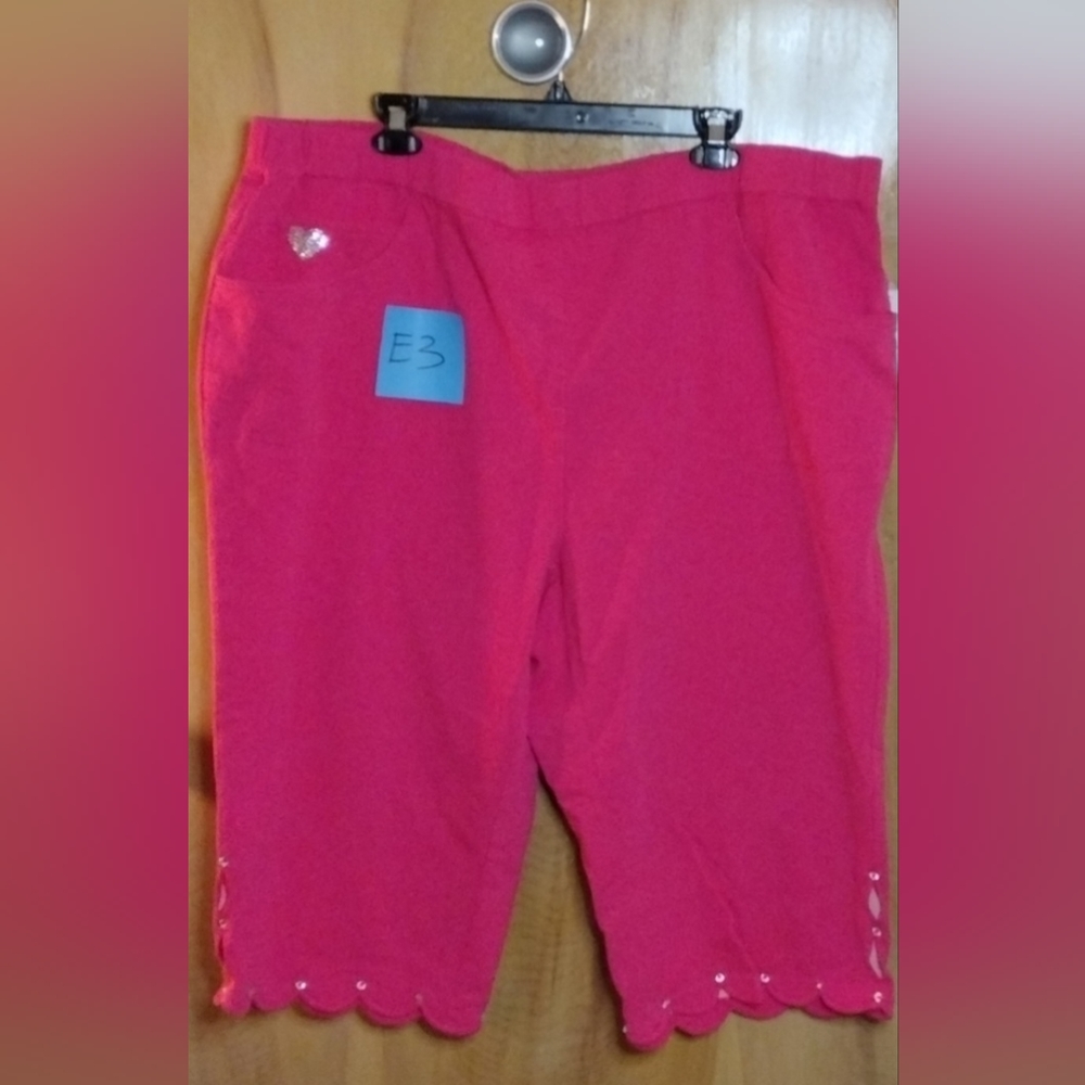 Women's capris